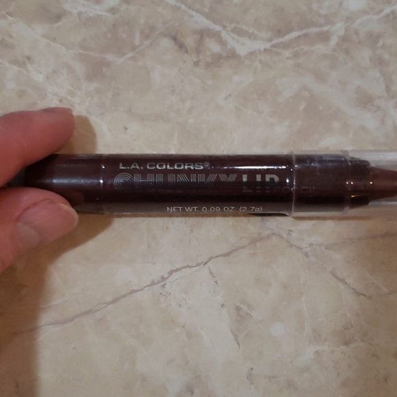 Lipstick - Picture 4 of 6